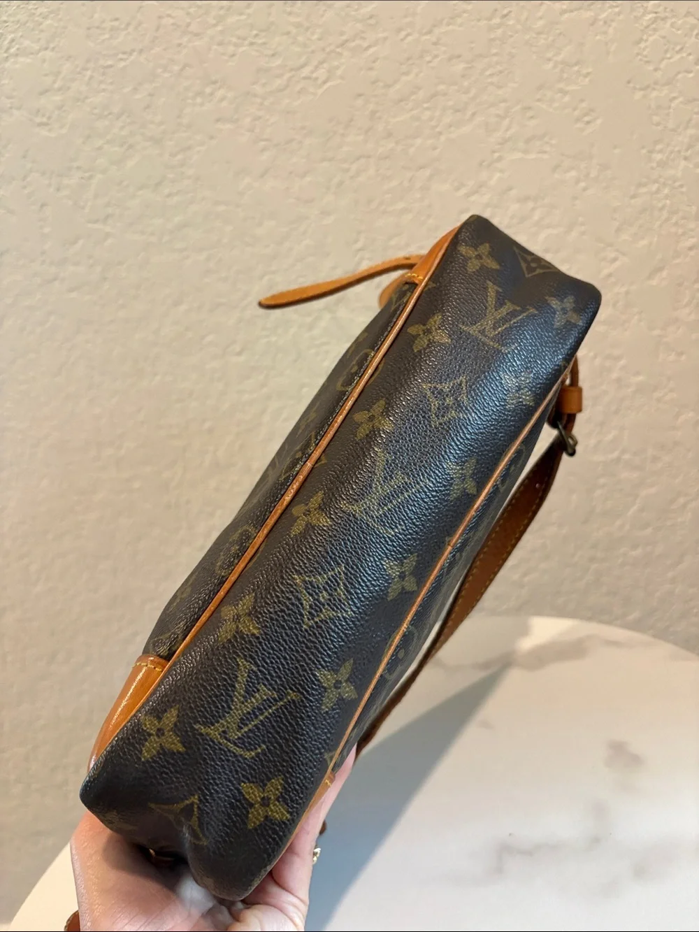 Sold Louis Vuitton NO884 Trocadero 27 Brown Monogram LV Crossbody